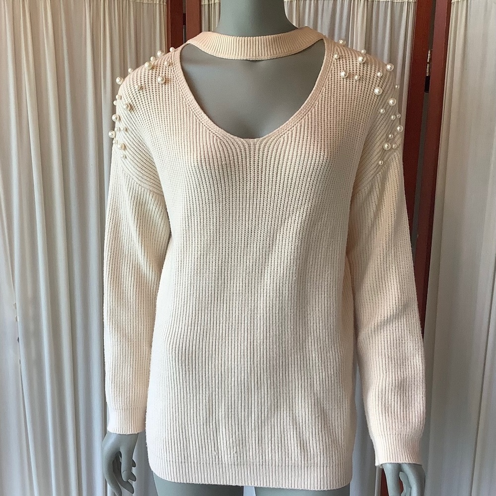 Entro Women’s Cream Sweater With Pearls on the Shoulders Size Small